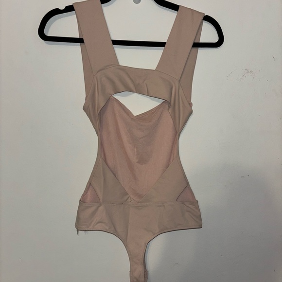 Women’s  bodysuit cream color - Picture 4 of 6